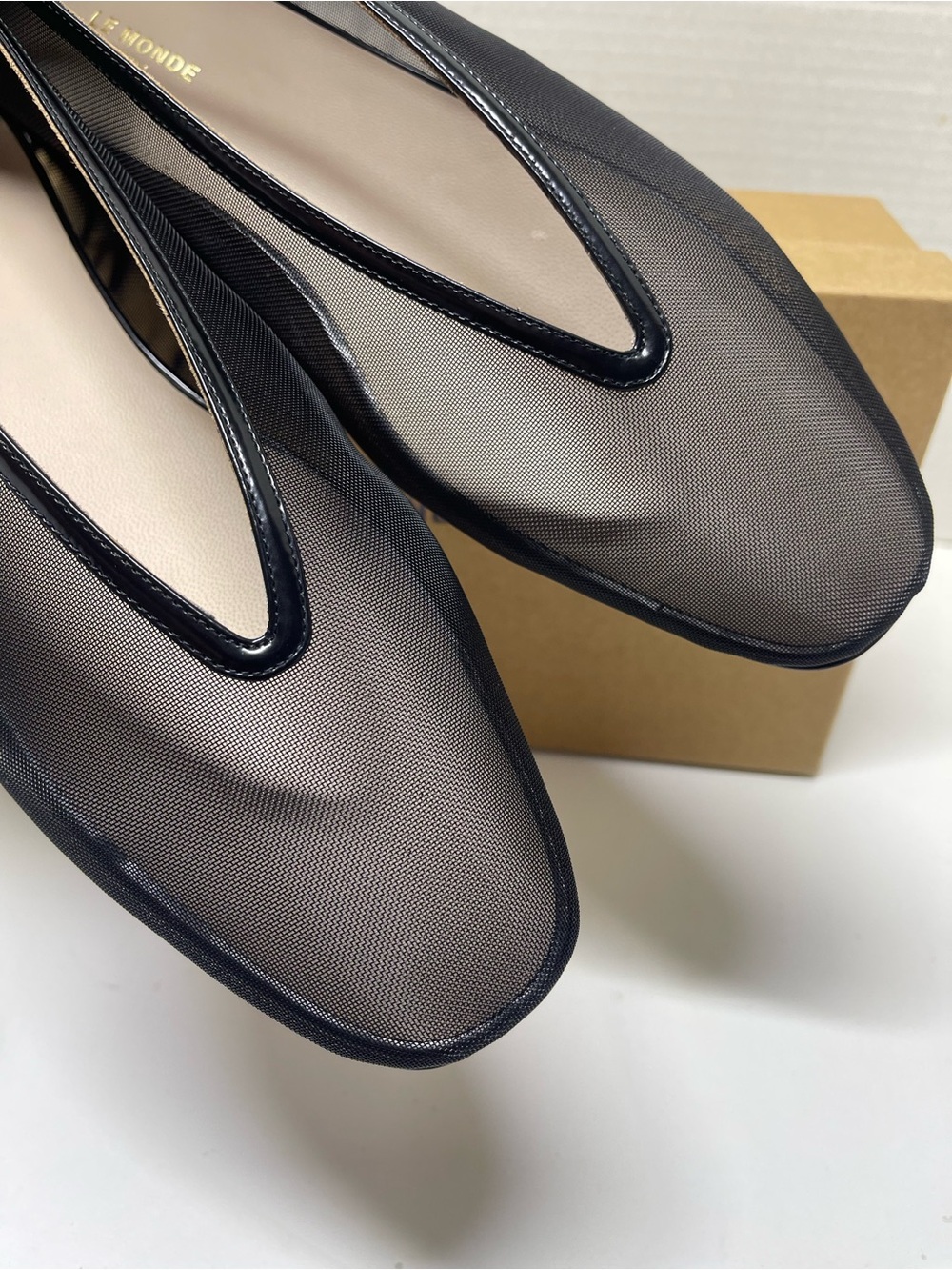 Le Monde Luna Black Mesh Slip-On Flats - Picture 3 of 13